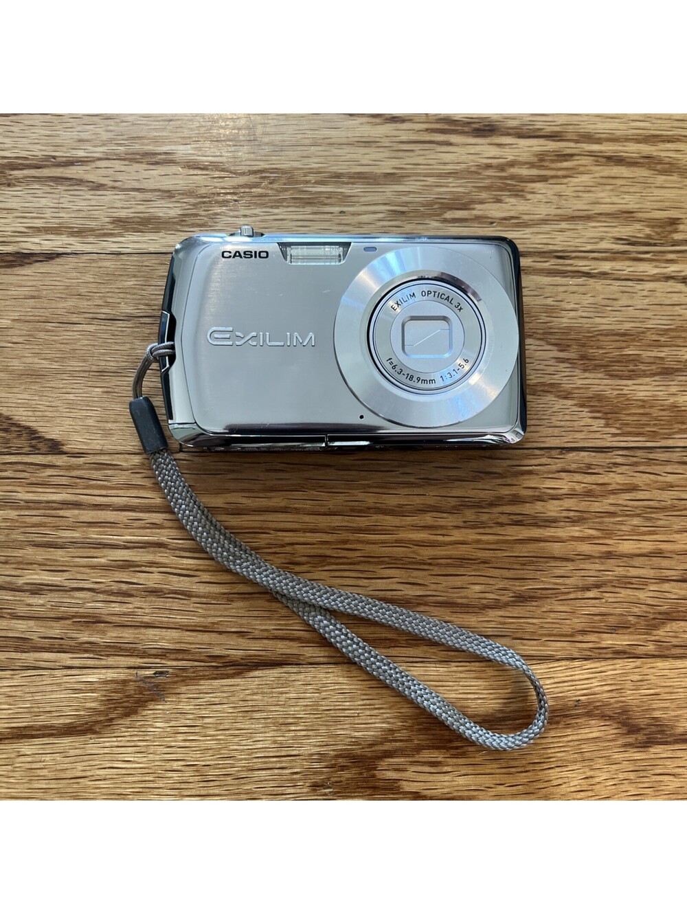 Casio EXILIM EX-S6 12.1 MP Digital Camera - Silver W Battery
